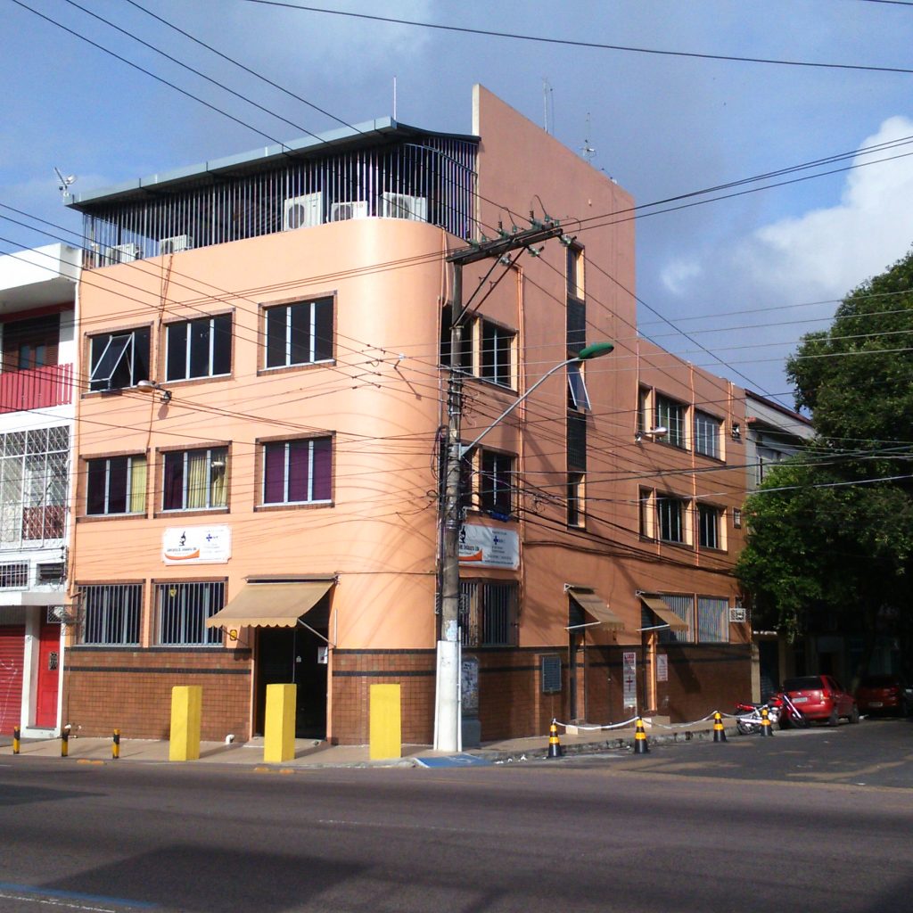Fachada da Unidade Centro do Laboratorio Costa Curta, na Av. Epaminondas